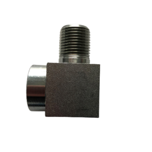 Omformer 90° 3/8" NPTF til 3/8" NPTM 700 bar